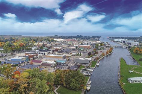 lawyers in cheboygan michigan.